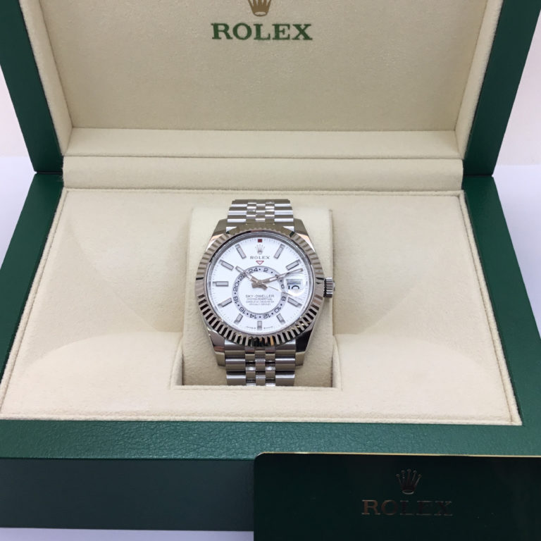 Pre-owned Rolex Oyster Perpetual Sky-Dweller Watch